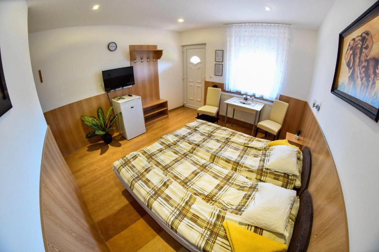 Fenyves Csárda Vendégház Nyiradony-Tamasipuszta Extérieur photo